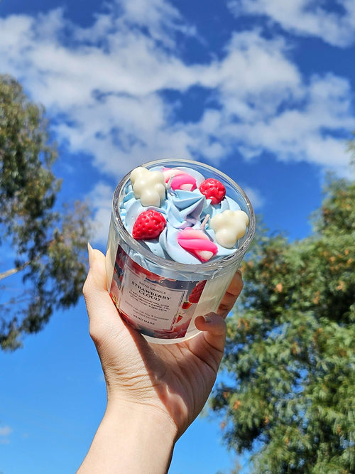 Candle Strawberry Cloud Soy Wax